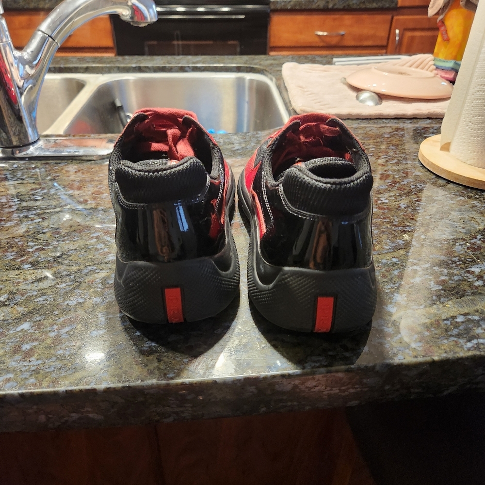 Prada shoes - Picture 3 of 5